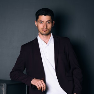 Алексей Иванов